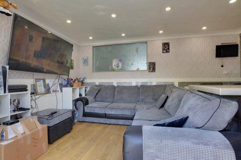 undefined, Terry Road, Terry Road, RH11