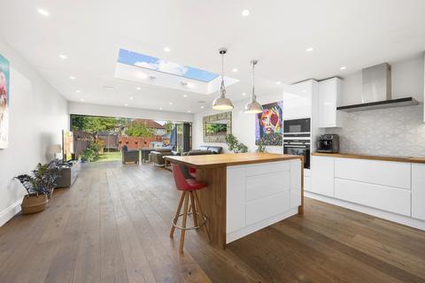 undefined, Hillcross Avenue, Morden SM4