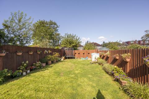 undefined, Hillcross Avenue, Morden SM4