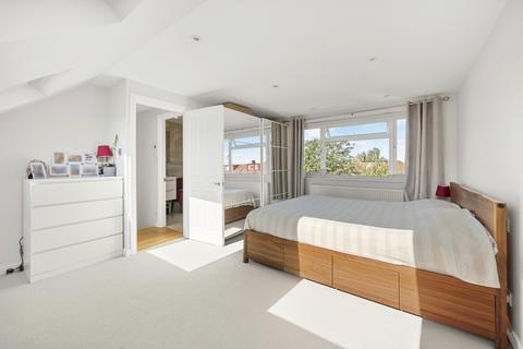 undefined, Hillcross Avenue, Morden SM4