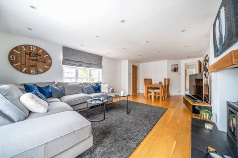 3 bedroom bungalow to rent, Shefford  Road, Meppershall, SG17