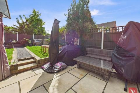 61 Bidwell Hill, Houghton Regis, Dunstable, LU5 5EP
