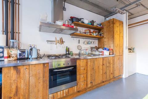 1 bedroom flat to rent, New Inn Broadway, EC2A, Shoreditch, London, EC2A