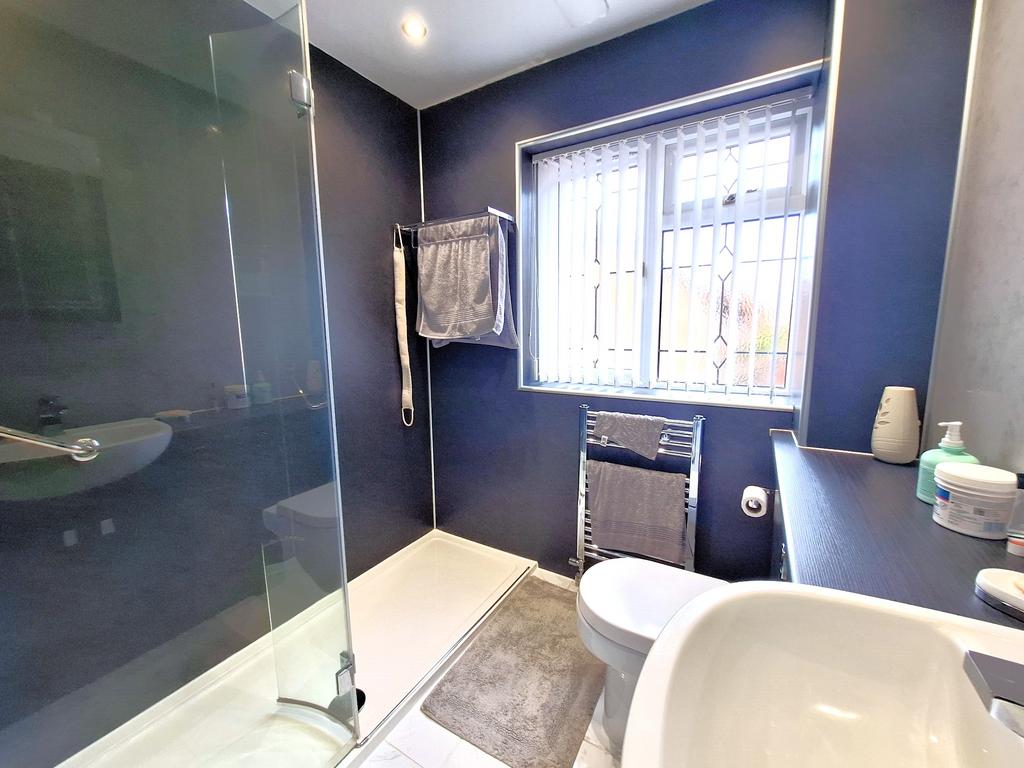 Family bathroom