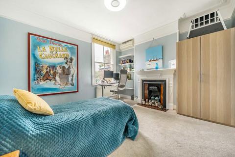 6 bedroom semi-detached house for sale, Buxton Gardens, London W3