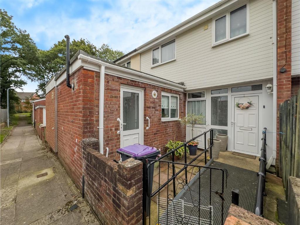 74 Kingsland Walk 2.jpg
