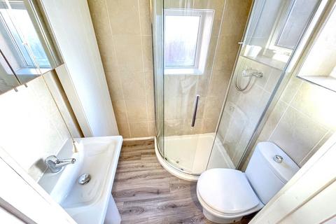 5 bedroom maisonette for sale, Hartington Terrace, Westoe, South Shields, Tyne and Wear, NE33 4DE