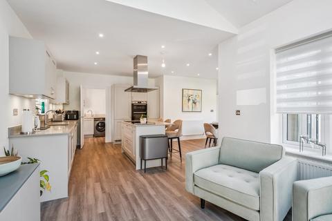 5 bedroom detached house for sale, Drovers Way, Pirton, SG5