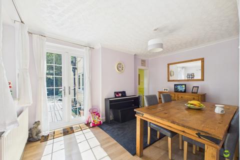 3 bedroom detached house for sale, Grosvenor Road, Belvedere, Kent, DA17
