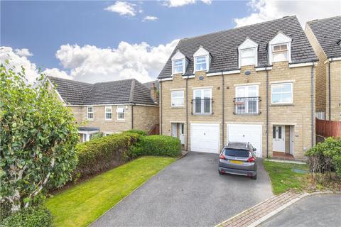 4 bedroom semi-detached house for sale, Overland Crescent, Bradford, West Yorkshire, BD10