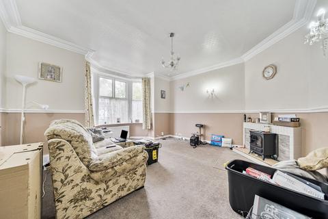 3 bedroom semi-detached house for sale, King Edwards Drive, Harrogate, HG1