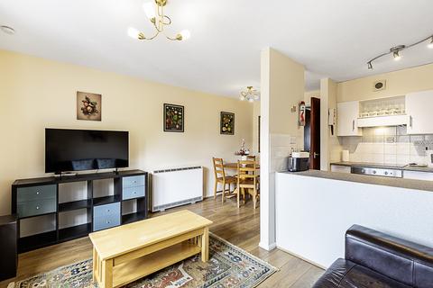 1 bedroom flat to rent,  Transom Square, London E14