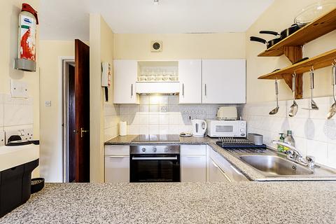 1 bedroom flat to rent,  Transom Square, London E14
