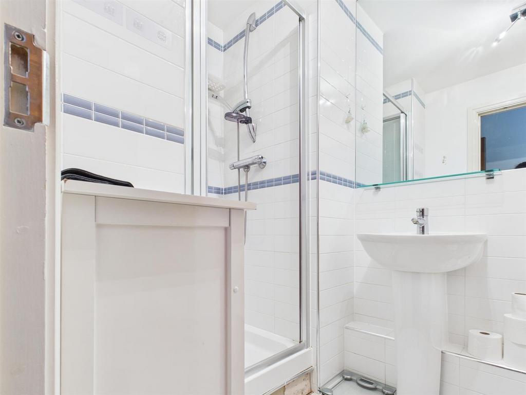 CAM04099 G0-PR0157-STILL022.jpg