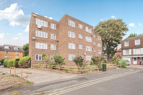 Slough, Berkshire, SL1