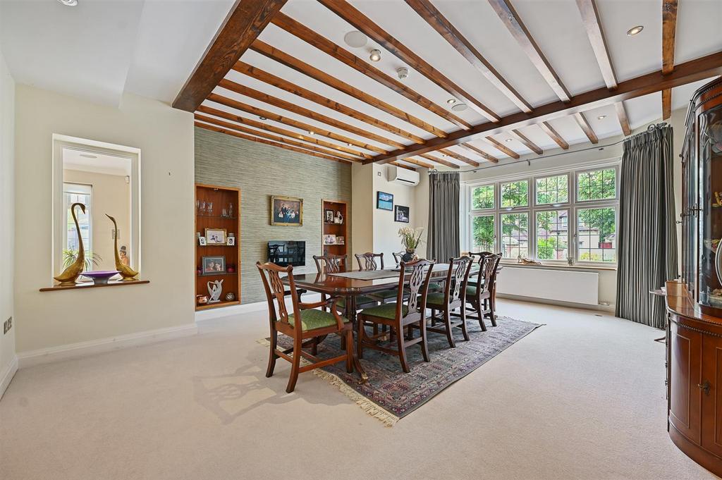 Dining Room.jpg