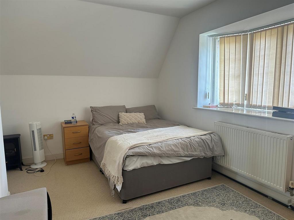 Bedroom.jpg
