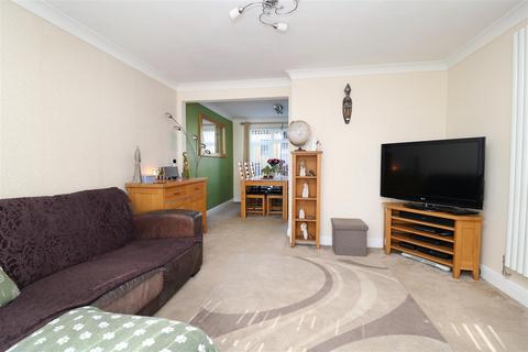 21 Baker Avenue, Hatfield Peverel, Chelmsford, CM3 2LH