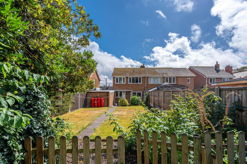 16 Queens Road (32).jpg