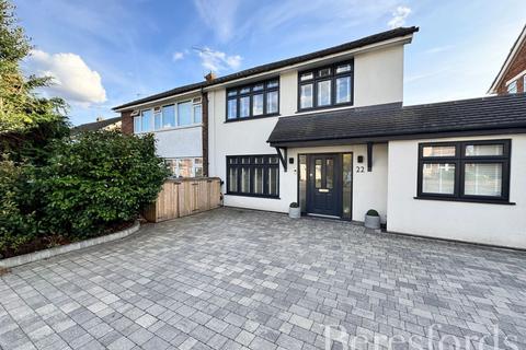 22 Hedingham Road, Hornchurch, RM11 3QA