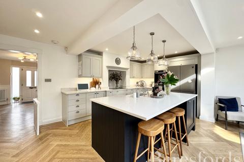 22 Hedingham Road, Hornchurch, RM11 3QA