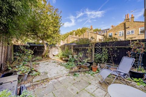 1 bedroom flat for sale, Shirley Road, London W4