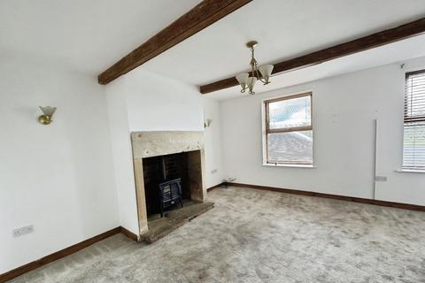 2 bedroom end of terrace house for sale, Halifax Road, Scholes, Cleckheaton, BD19