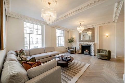 Curzon Street, London W1J
