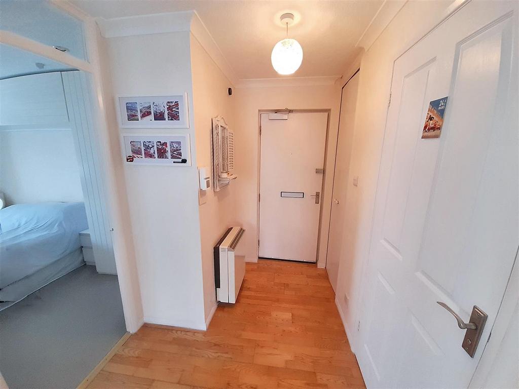 Entrance hall new.jpg