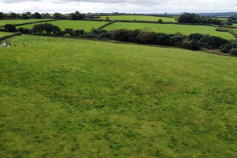 undefined, Garreg Felin, Henllan Amgoed, Whitland