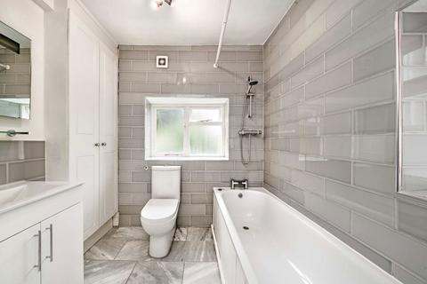 1 bedroom flat for sale, Cornwall Crescent, London W11