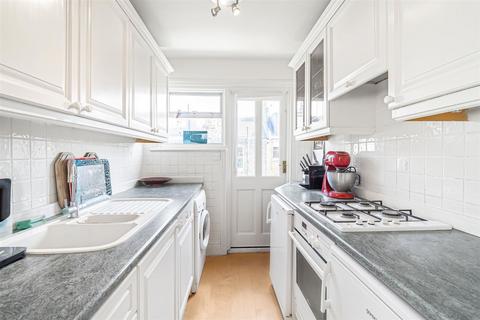 4 bedroom maisonette for sale, Cowley Road, Mortlake, London, SW14