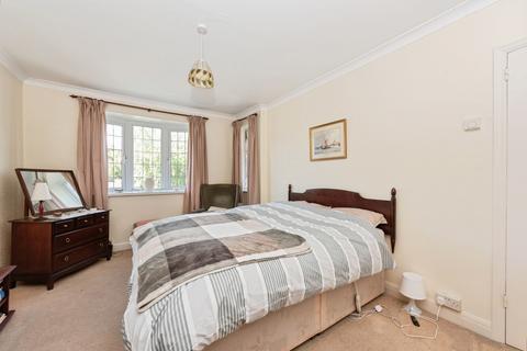 undefined, Cypress Avenue, Whitton, Twickenham TW2
