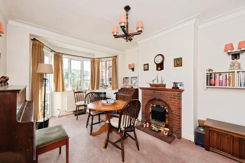 undefined, Cypress Avenue, Whitton, Twickenham TW2
