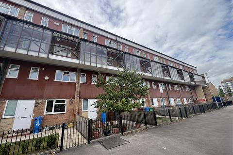 Skerry Close, Ardwick