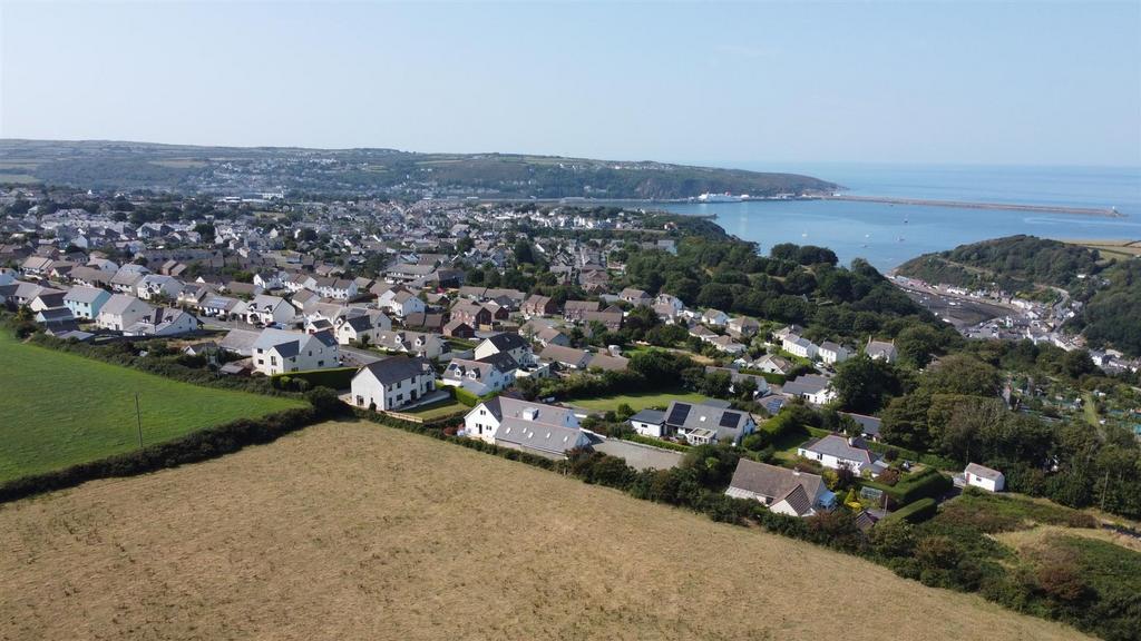 Highview,, Plas-y-Fron Fishguard,...