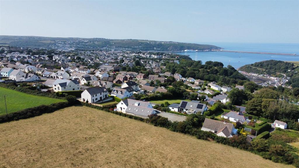 Highview,, Plas-y-Fron Fishguard,...
