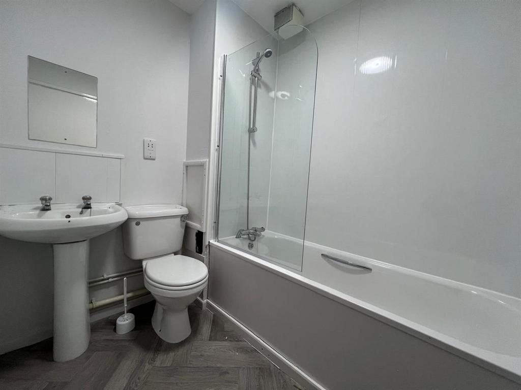 Bathroom.jpg