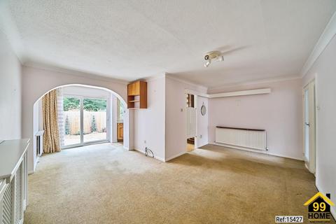 undefined, Murdoch Close, Staines-upon-Thames, Middlesex, TW18