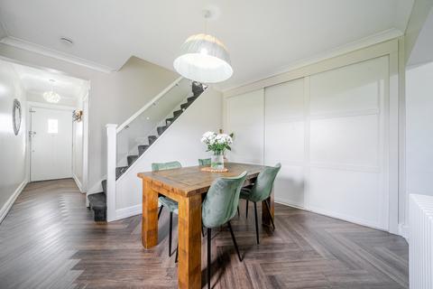 61 Cray Road, Sidcup, DA14 5DE
