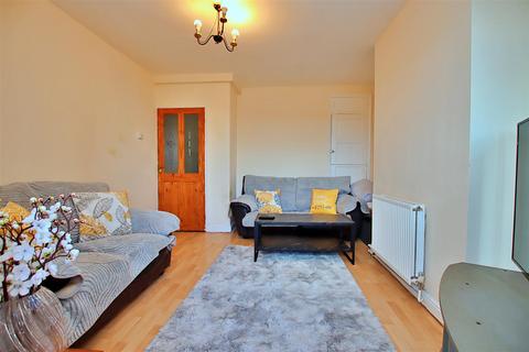 1 bedroom flat for sale, Tempsford Avenue, Borehamwood