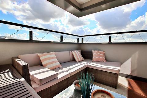1 bedroom flat for sale, Elstree House,Elstree Way, Borehamwood