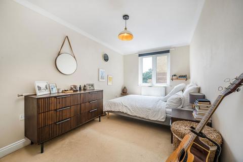 2 bedroom flat for sale, Caledonian Road, London N7