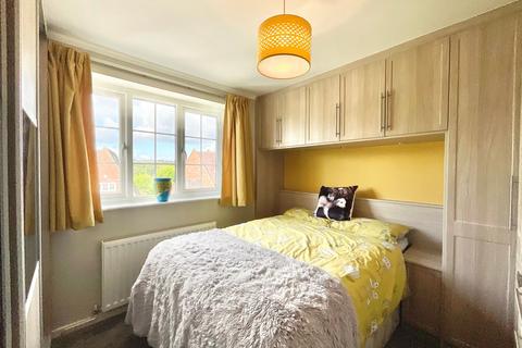 6 Elmstead Close, Stoke-on-trent, ST4 8UX