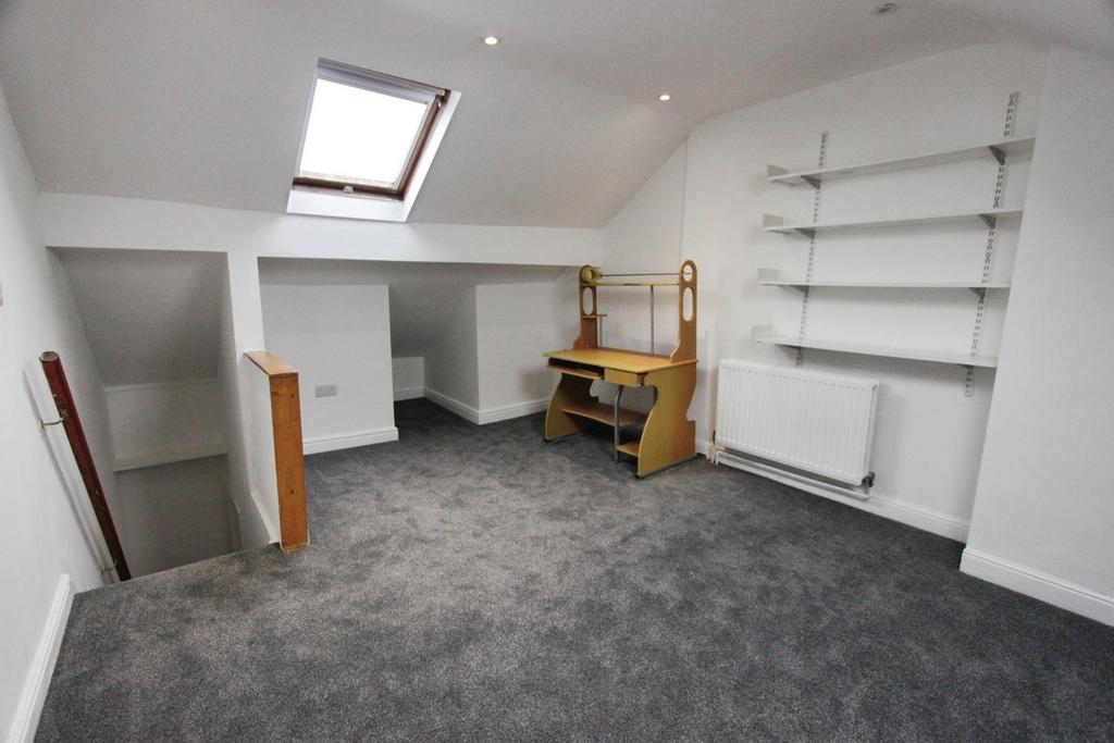 Dcbf434f-Attic 202.JPG