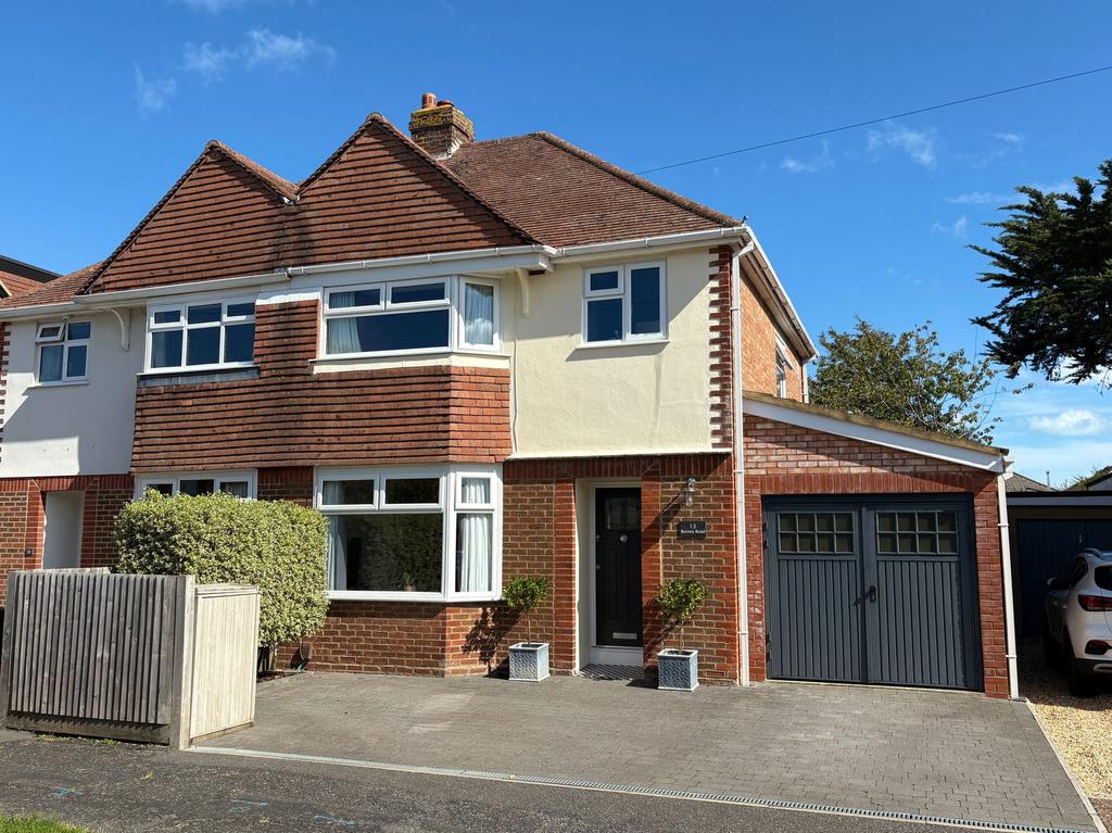 Burney Road Alverstoke Gosport PO12 3 Bed Semi detached House For burney-road-alverstoke-gosport-po12-3-bed-semi-detached-house-for