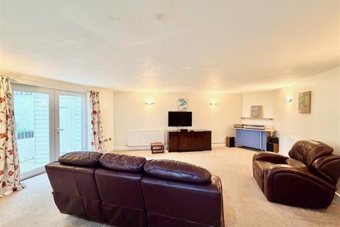 undefined, Spinnaker Quay, Plymouth PL9