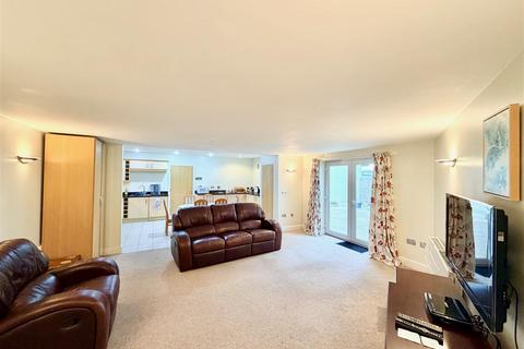 undefined, Spinnaker Quay, Plymouth PL9