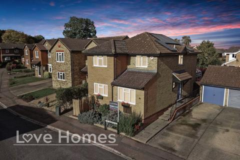 4 bedroom detached house for sale, The Quantocks, Flitwick