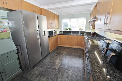 4 bedroom detached house for sale, The Quantocks, Flitwick
